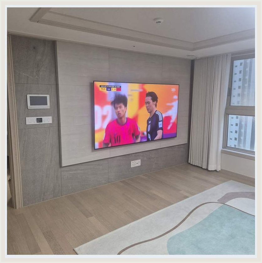 셋톱박스 상담 시 참고하는 벽걸이TV 설치 사진: 설치 공간의 구성, 덕양구·일산동구·일산서구 관련 안내용 참고 이미지